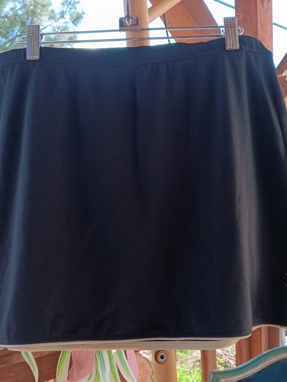 Tail Black Circle Skirt with Subtle A-Line Shape